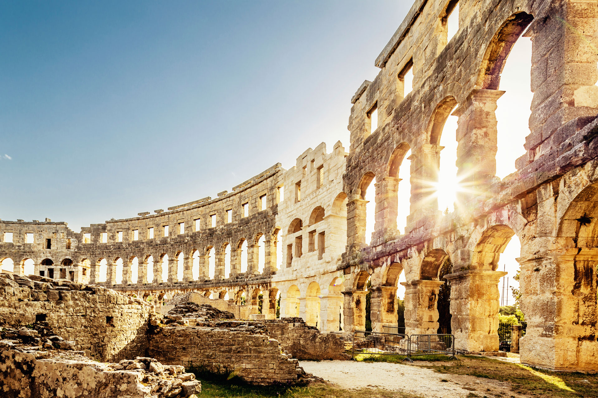 Pula: discover the history and the places to explore